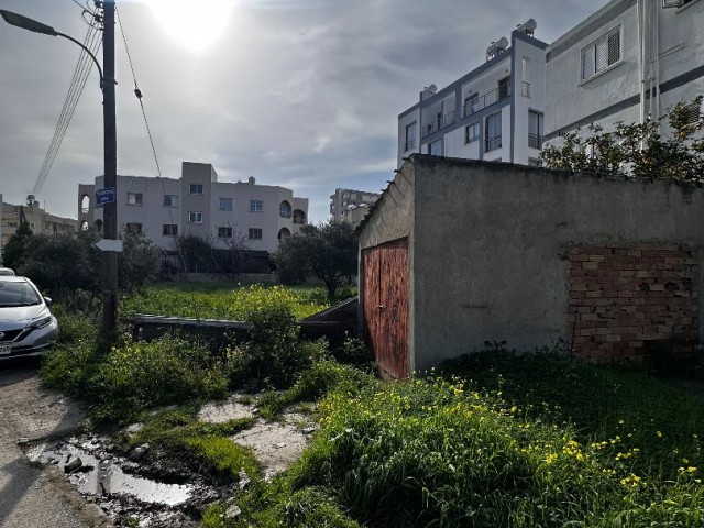 Apartmentgrundstück zum Verkauf an einer Ecke in Ortaköy