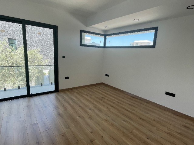 Unübertroffener Luxus und Komfort: 3+1 Maisonette-Villa zum Verkauf in Ozanköy