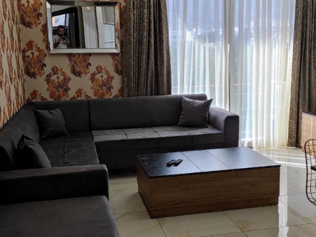 2+1 FULLY FURNISHED FLAT FOR RENT IN THE CENTER OF KYRENIA, IN THE COLONY HOTEL AREA, IN THE MIDDLE 