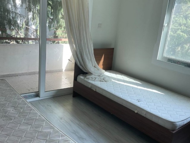 3+1 FULLY FURNISHED SPACIOUS RENTAL FLAT WITH A GREAT LOCATION AROUND PIA BELLA IN KYRENIA CENTER..