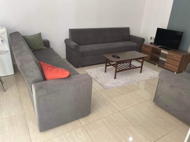 2+1 FULLY FURNISHED FLAT FOR RENT IN A LARGE SPACIOUS RESIDENCE WITH ELEVATOR WITH A GREAT LOCATION 