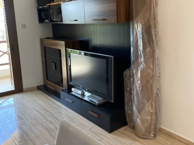 3+1 FULLY FURNISHED FLAT FOR RENT IN THE ÇATALKÖY REGION OF KYRENIA WITH MANY ADVANTAGES SUCH AS A SITE WITH A POOL, A CHILDREN'S PARK, GARDEN MAINTENANCE AND DOUBLE BALCONIES..