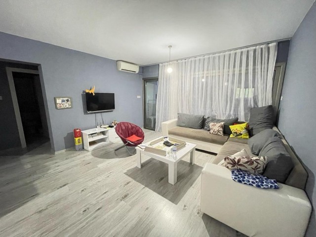 FULLY FURNISHED 2+1 FLAT FOR RENT IN THE BARIŞ PARK AREA IN THE CENTRAL LOCATION OF KYRENIA..