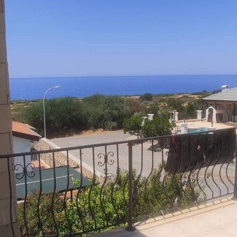 FOR PEACEFUL LIVES BY THE SEA IN GIRNE ALSANCAK REGION.. 4+1 FULLY FURNISHED DAILY RENTAL VILLA WITH PRIVATE POOL, PRIVATE GARDEN AND SEA VIEW..