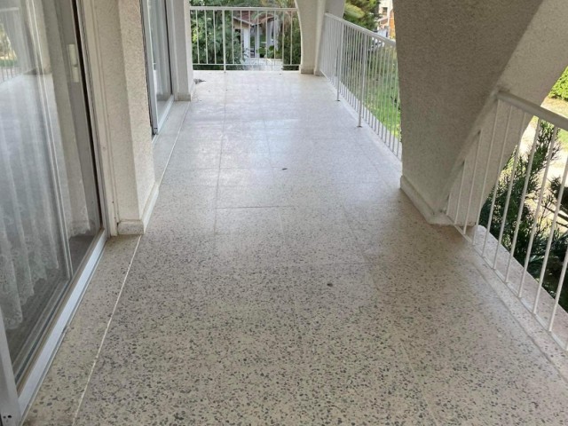 A SPECIAL OPPORTUNITY FOR GARDEN LOVERS, DETACHED FLAT IN GIRNE OZANKÖY WITH A TWO DECARE GARDEN AND 200 M2 AREA..