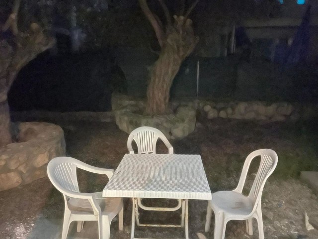 OPPORTUNITY** 1+1 FULLY FURNISHED FLAT FOR RENT AS A DETACHED HOUSE WITH LARGE GARDEN - SEPARATE KITCHEN 80M2 CLOSED AREA IN GIRNE KARAOĞLANOĞLU AREA