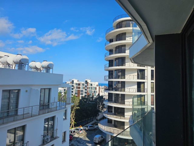 OPPORTUNITY** 2+1 EQUIVALENT KOÇAN LOAN SUITABLE UNFURNISHED, WELL MAINTAINED FLAT FOR SALE IN KYRENIA CENTRAL KARAOĞLANOĞLU AREA
