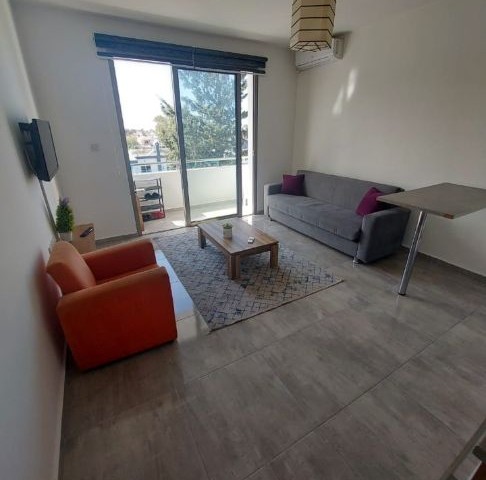 GELEGENHEIT✨ 1+1 KOMPLETT MÖBLIERTE, NEUE, GEPFLEGTE WOHNUNG ZU VERMIETEN AN DER HAUPTSTRAßE IN DER GIRNE KARAOĞLANOĞLU REGION 430£ PRO MONAT