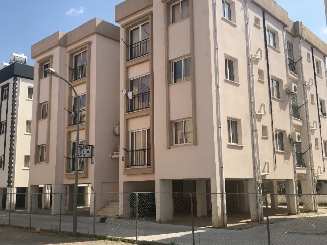 A COMPLETE BUILDING FOR SALE IN LEKOSH MITRELI ** 