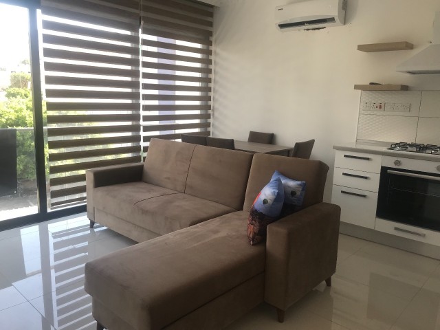 Girne Merkezde 1+1  Eşyalı Satılık Daire 