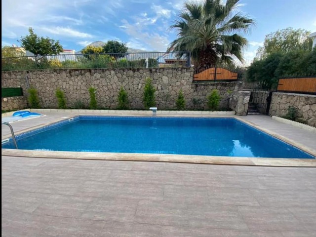 Rent a Villa with a Private Pool in Kyrenia Bellapaiste ** 