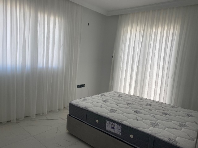 1+1 Wohnung Zu vermieten in Kyrenia Edremit mit Pool ** 