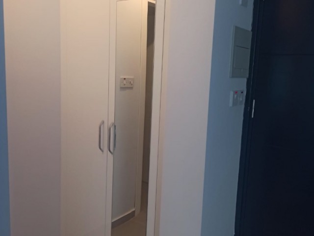 1+1 Wohnung Zu Vermieten Im Zentrum Von Kyrenia ** 