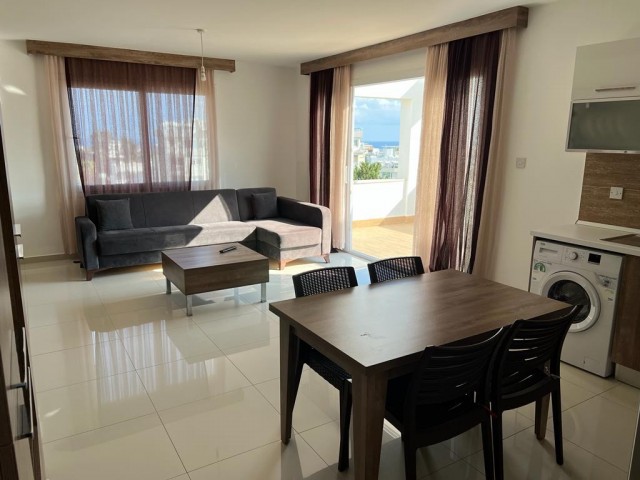 Penthouse Im Zentrum Von Kyrenia Zu Verkaufen ** 