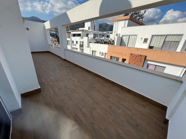 Girne Merkezde Satılık Penthouse 