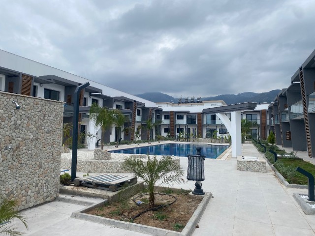 2+1 For Rent In A Complex With Pool In Girne Alsancak