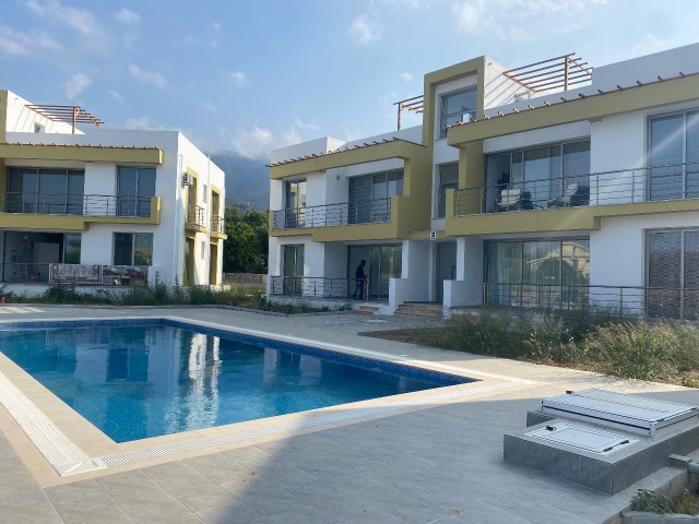 2+1 For Rent In A Complex With Pool In Girne Alsancak