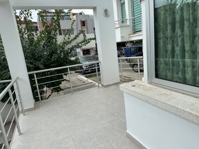 2+1 Wohnung zum Verkauf im Kyrenia Center