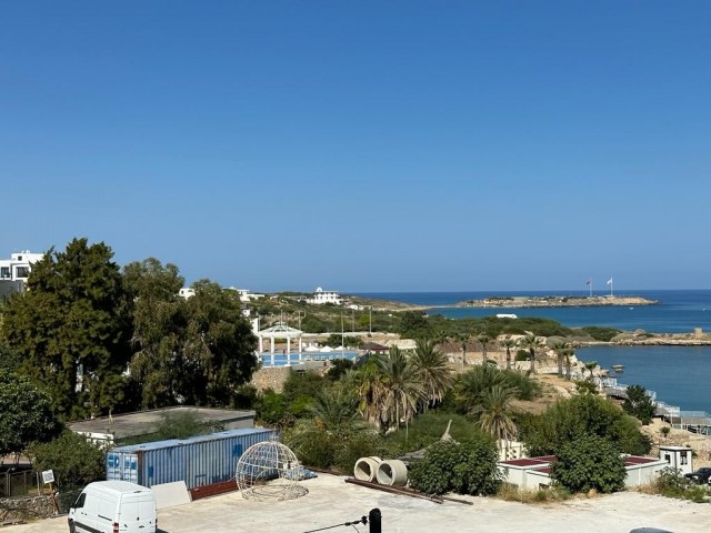 Luxuriöse 3+1-Wohnung zur Miete am Meer im Zentrum von Kyrenia