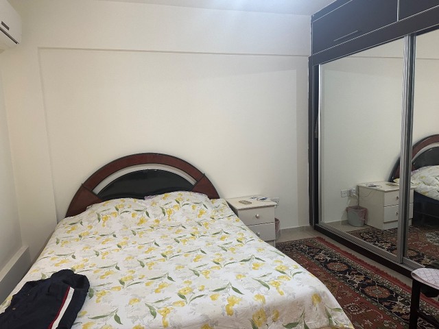 3+1 Wohnung zum Verkauf mit türkischem Titel im Kyrenia Center