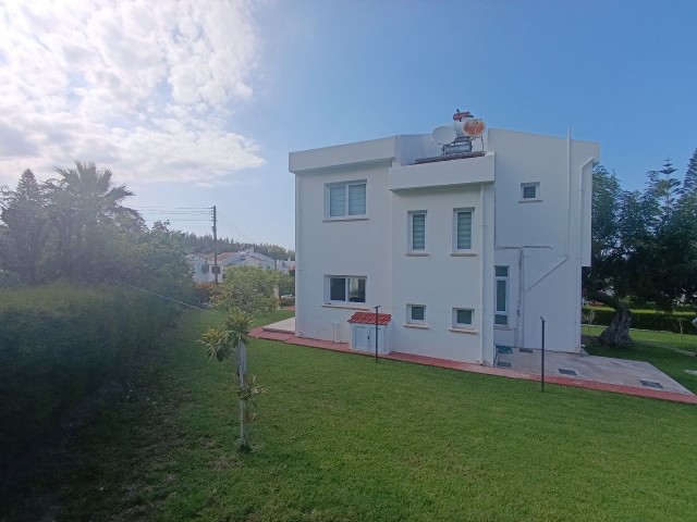 Kyrenia Bellapais 3+1 Villa for Rent / Shared Pool