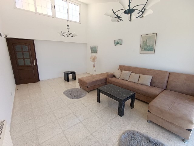 Kyrenia Ozanköy 4+1 Large Villa with Pool for Rent