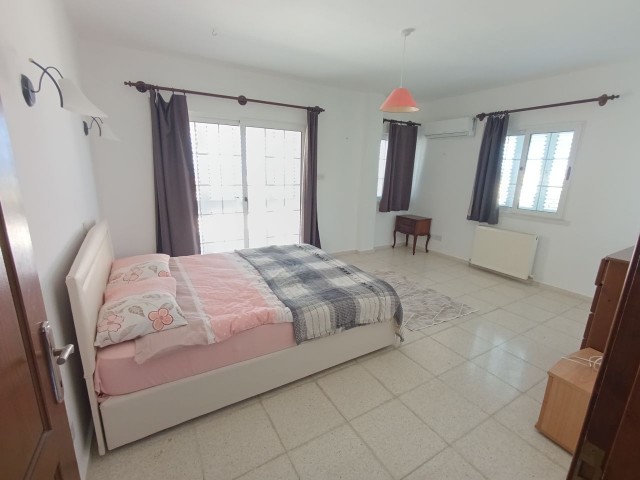 Kyrenia Ozanköy 4+1 Large Villa with Pool for Rent