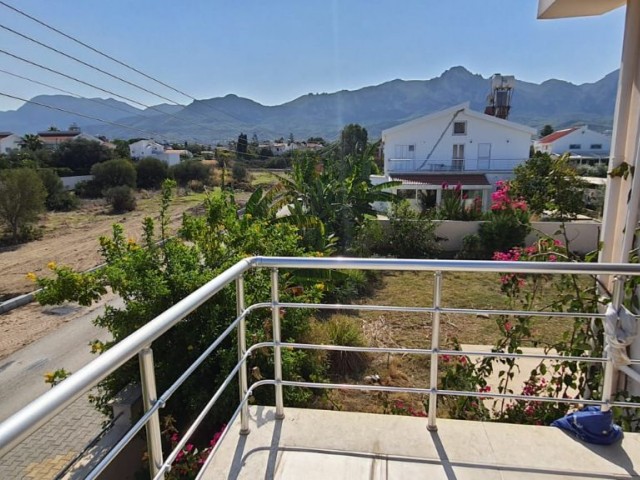 4+1 Furnished Villa for Rent in Girne Karaoğlanoğlu, 200m from the Sea