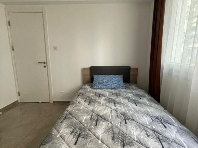 Girne Merkez Nusmar Bölgesinde Kiralık 3+1 Geniş Daire