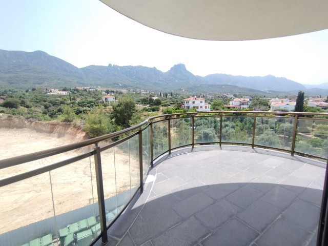 3+1 Large Opportunity Flat for Sale in Kyrenia Center Akacan Elegance Residence