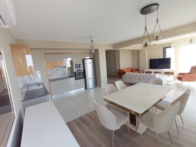 Kyrenia City Life Residence 3+1 Luxury Penthouse for Rent