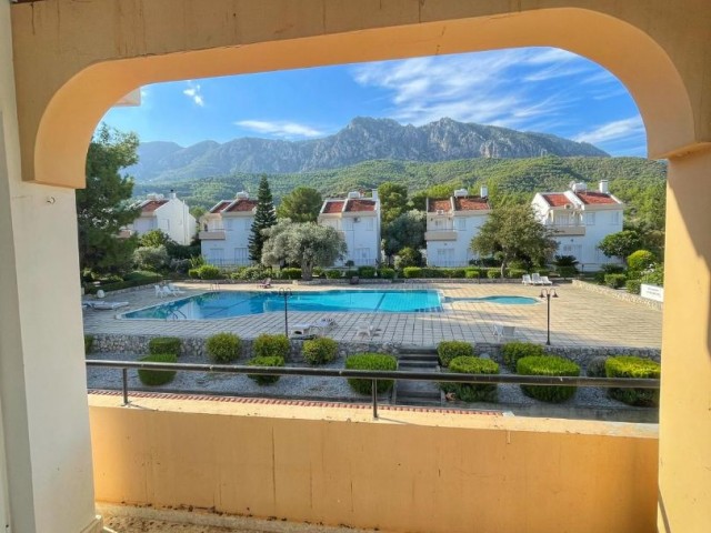 4+1 Villa for Sale in Girne Edremit Site with Pool