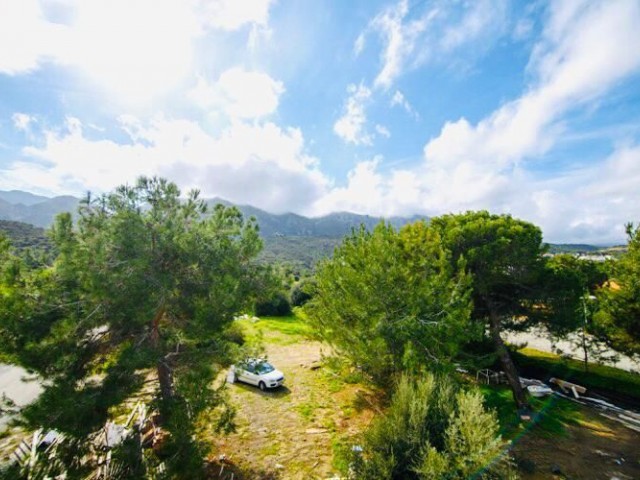 5+1 Luxusvilla mit Pool zum Verkauf in Kyrenia Edremit