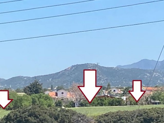 FÜR DEN BAU GEEIGNET - KAUFGELEGENHEIT IN EINEM SICH SCHNELL ENTWICKELNDEN BAUGEBIET - BLICK AUF DIE BERGE UND DAS MEER