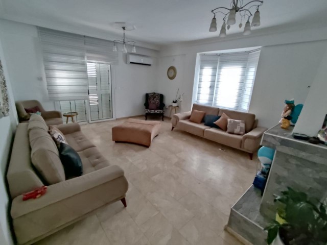 VILLA - 4+1 FURNISHED, BAHCELI, POPULAR AREA READY FOR DELIVERY