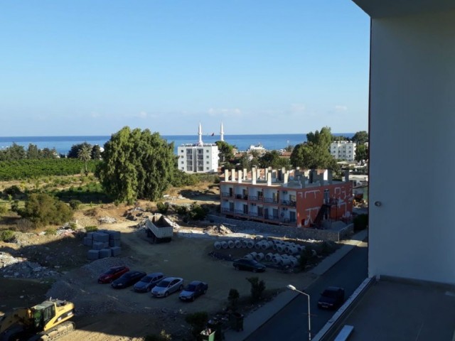 2+1 Penthouse mit Meerblick zum Verkauf in der Gegend von Famagusta Yenibogazici