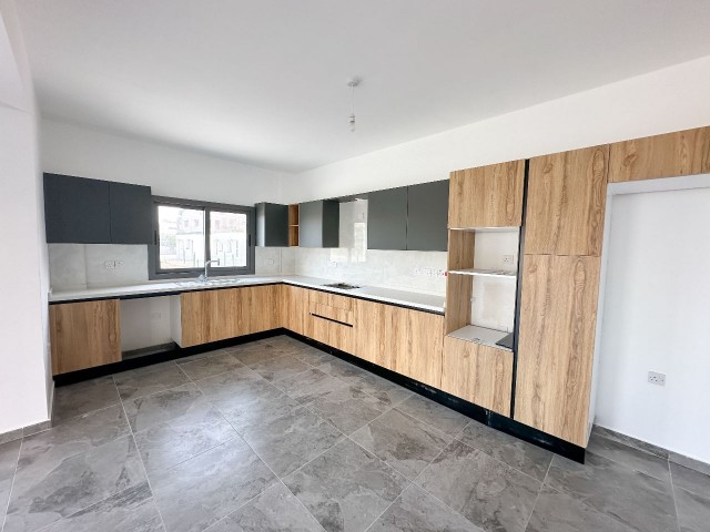Продается новая квартира 3+1 площадью 145м2 в Енибогазичи