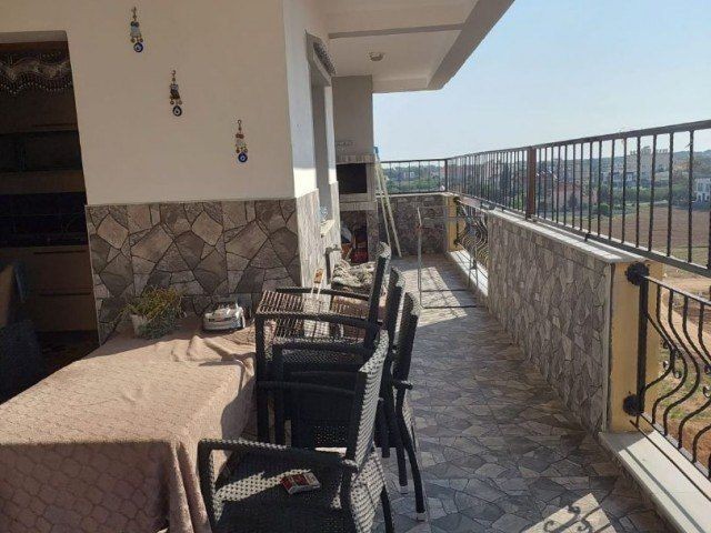 Large 3+1 apartment for sale in Yeni Bogazici