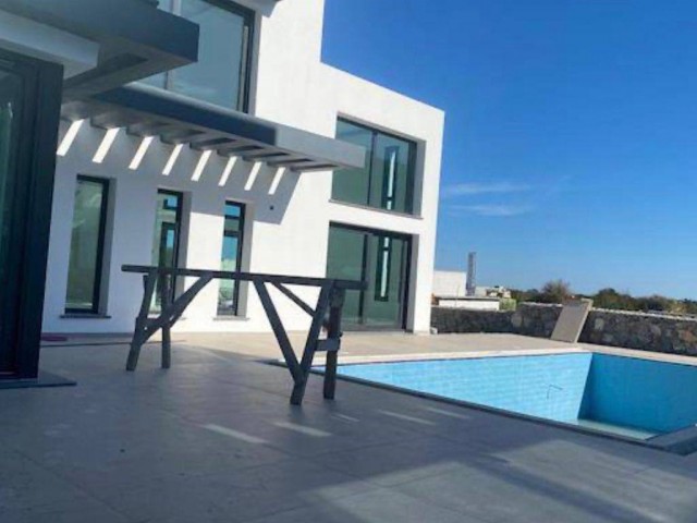 VILLA 4+1 Kyrenia