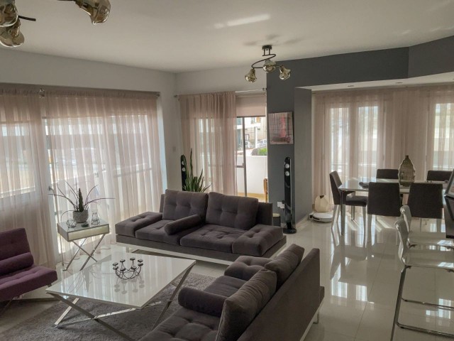 1st Floor 3+1 Spacious Flat Close to Every Point in the Center of Famagusta