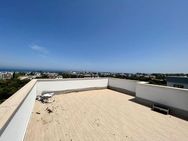 1+1 flat for sale with roof terrace in a site with pool in Alsancak