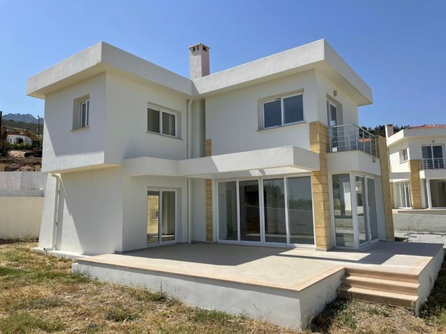 48 months interest-free payment plan Villa for sale in Girne Alsancak Yeşiltepe