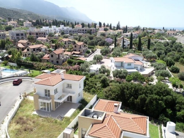 48 Monate zinsloser Zahlungsplan Villa zum Verkauf in Girne Alsancak Yeşiltepe