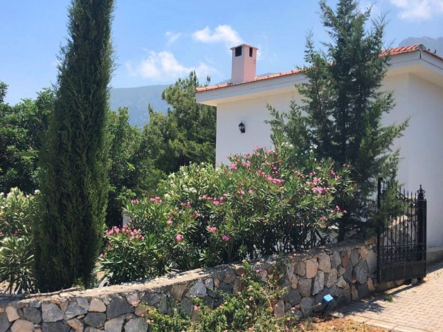 Villa  in Alsancak, Kyrenia