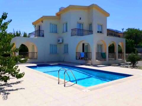 Villa To Rent in Alsancak, Kyrenia