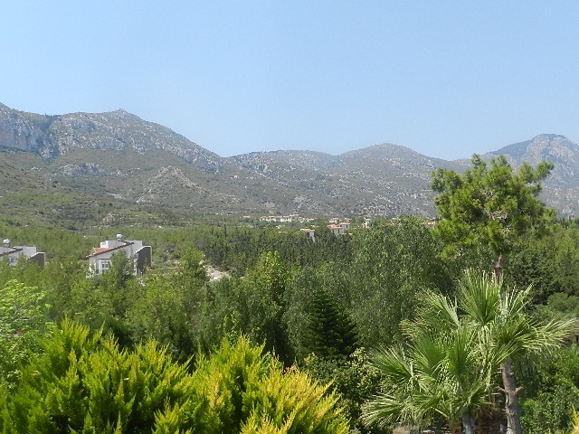 Villa mit 3 Schlafzimmern zum Verkauf in chatalköy.Der Cob ist gut für den Kredit. ** 