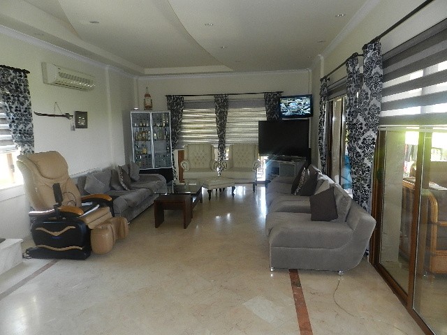 Three bedroom Villa with swimming pool for sale in catalkoy.