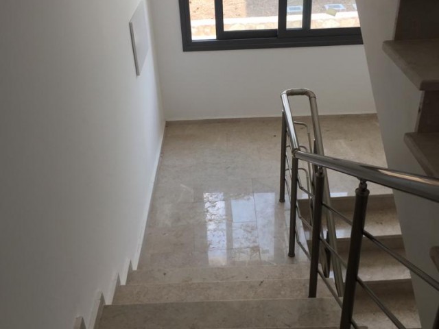 Penthouse To Rent in Karaoğlanoğlu, Kyrenia