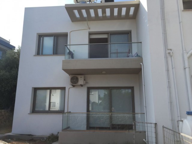 Flat To Rent in Karaoğlanoğlu, Kyrenia