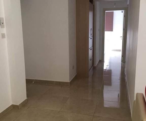 Flat For Sale in Yukarı Girne, Kyrenia